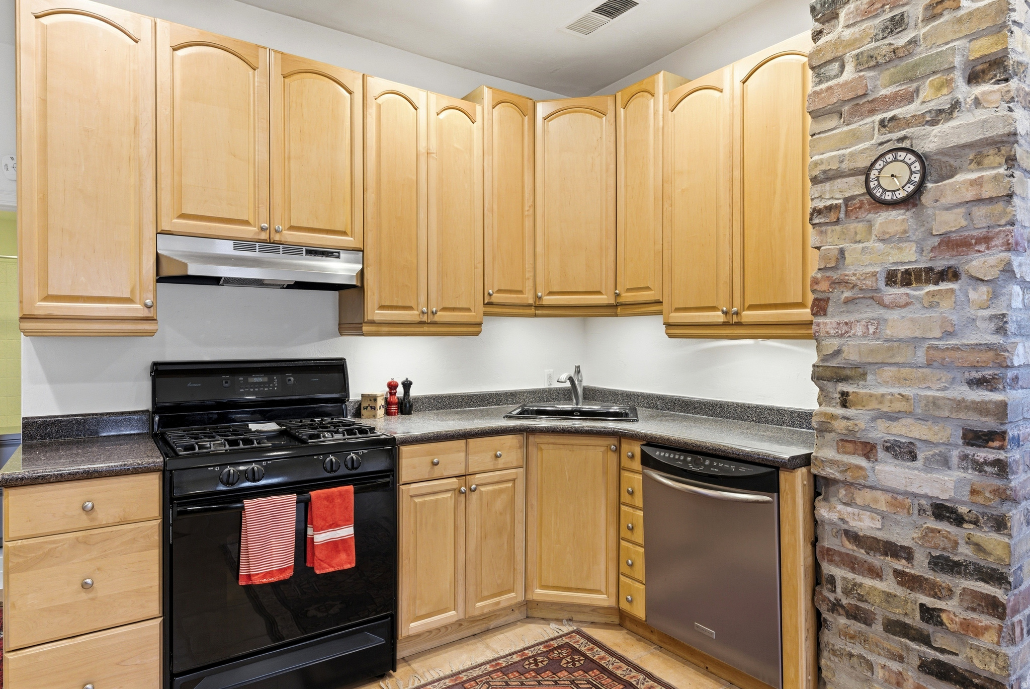 VILLA PARK - Residential