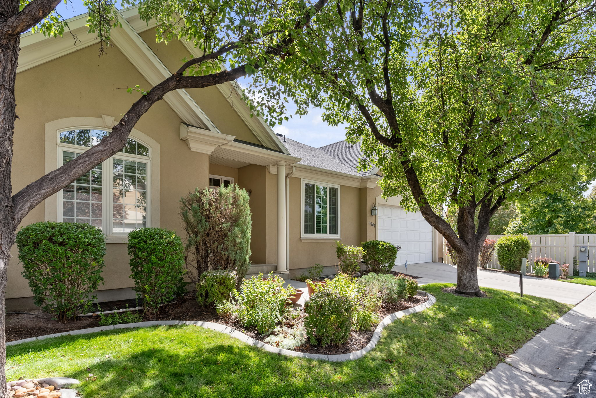 11947 S Cottagefield Pl, Draper, Utah image 3