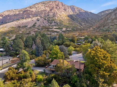 Tiny photo for 2757 S SHAMROCK DR E, Ogden, UT 84403 (MLS # 2116629)