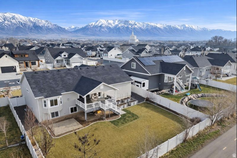 BLUFF AT LAKEVIEW FARMS - Residential