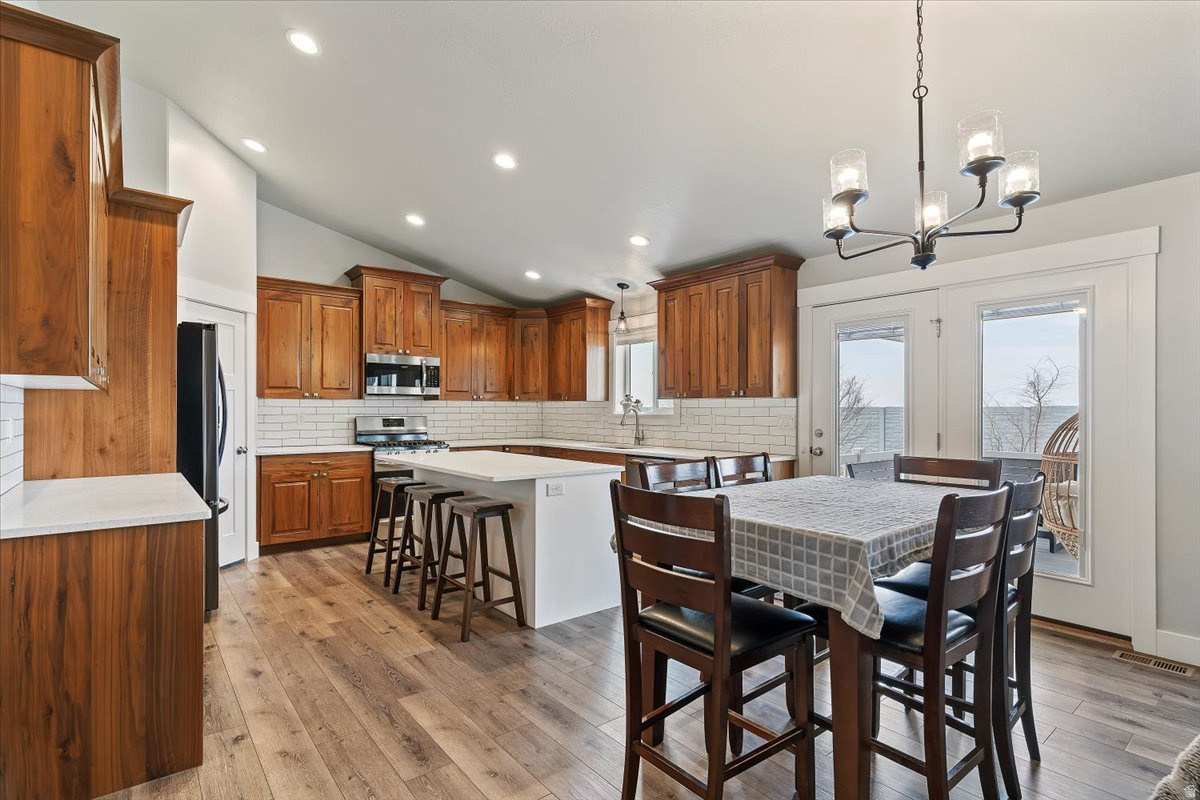 BLUFF AT LAKEVIEW FARMS - Residential