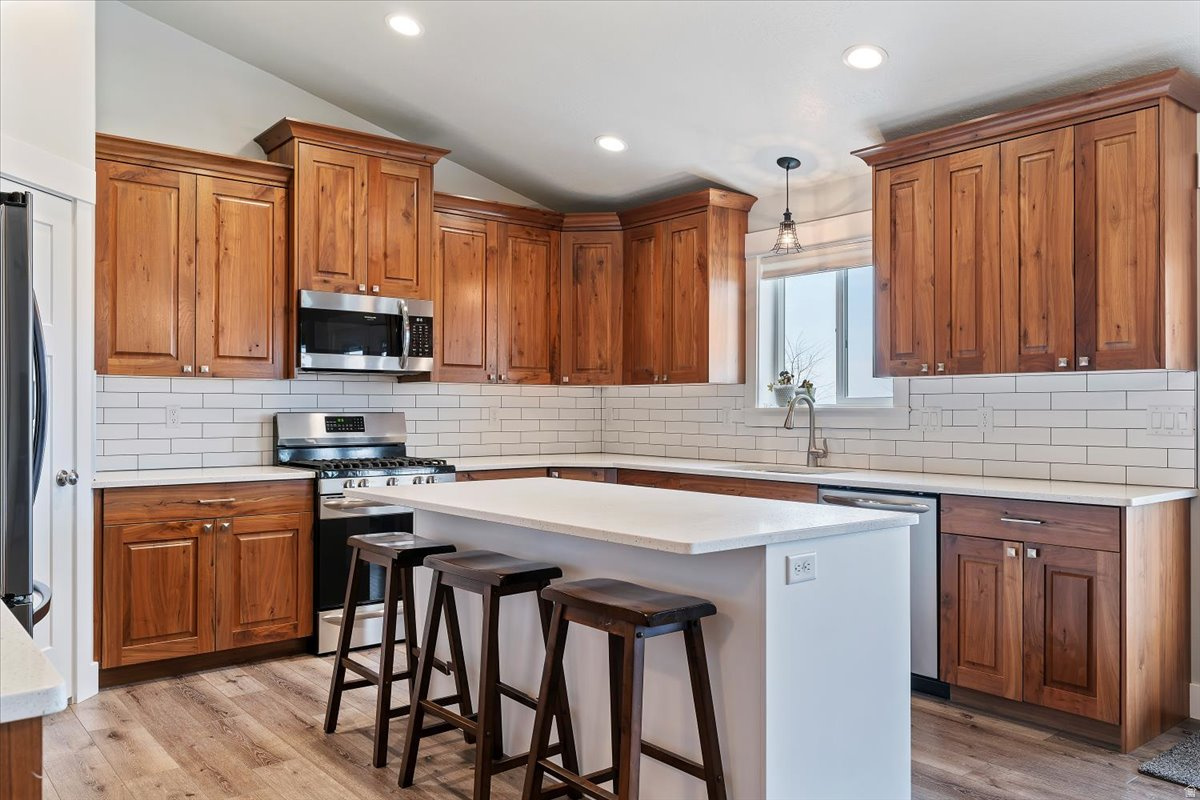 BLUFF AT LAKEVIEW FARMS - Residential