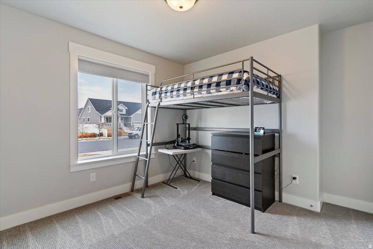 BLUFF AT LAKEVIEW FARMS - Residential