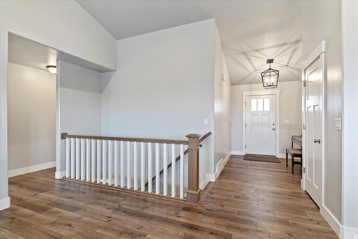 BLUFF AT LAKEVIEW FARMS - Residential