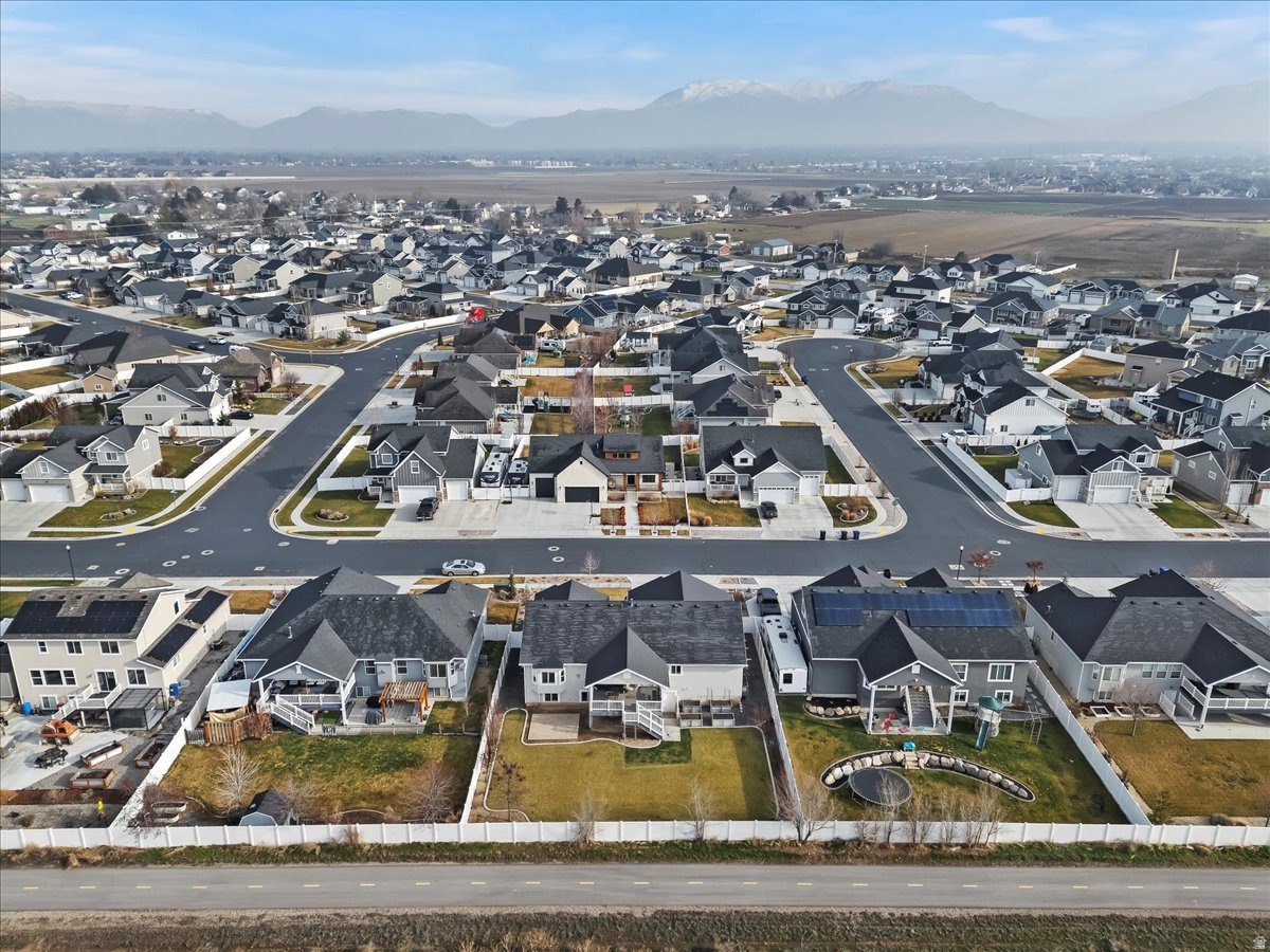 BLUFF AT LAKEVIEW FARMS - Residential