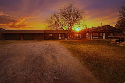 Photo of 668 E 600 S, Salem, UT 84653 (MLS # 2127833)