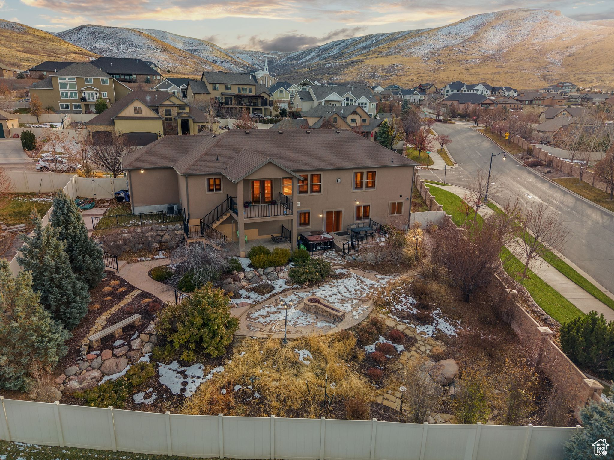 6862 W Clear Water Dr, Herriman, Utah image 3