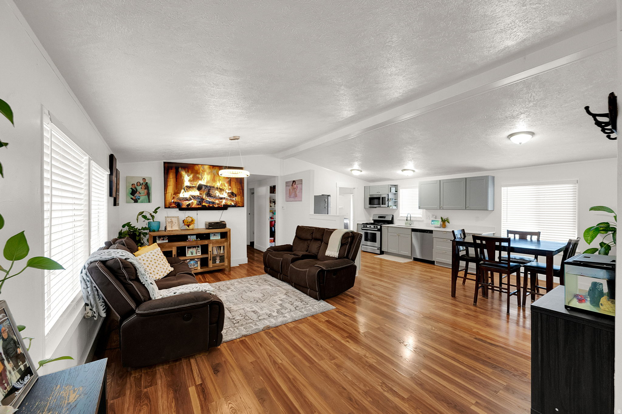 WEST CREST - Residential