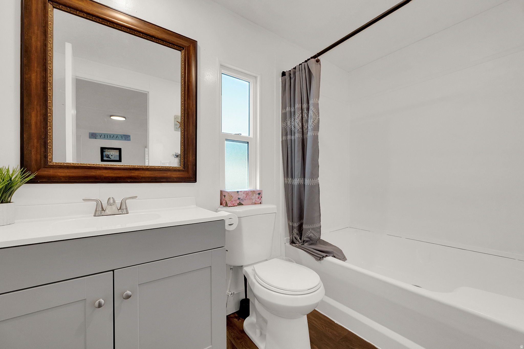 WEST CREST - Residential