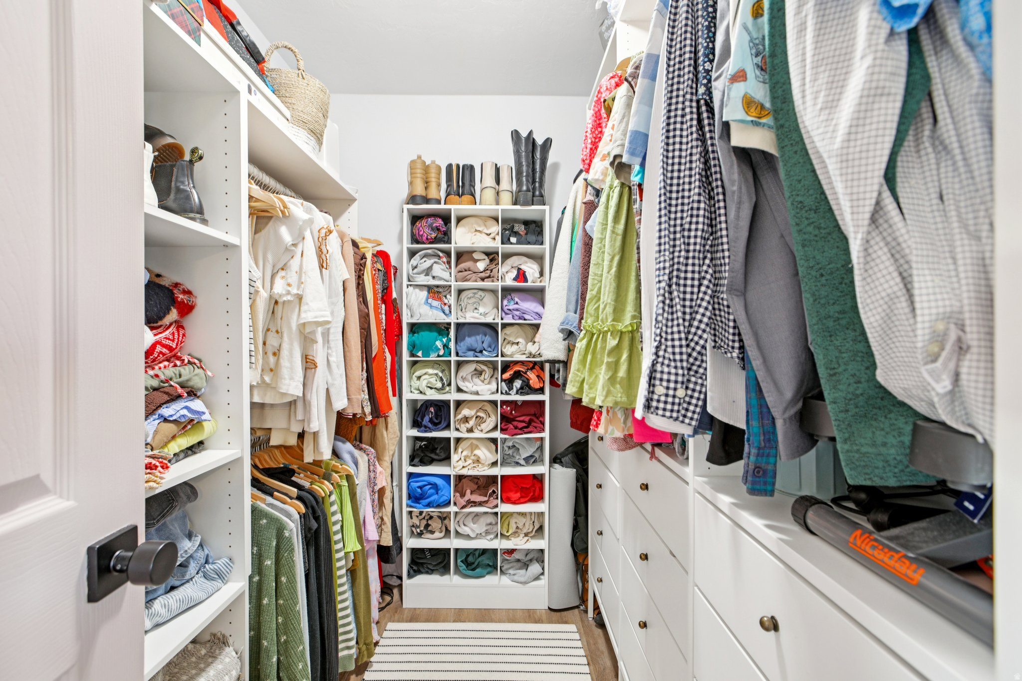 NORTH LAKE - Residential