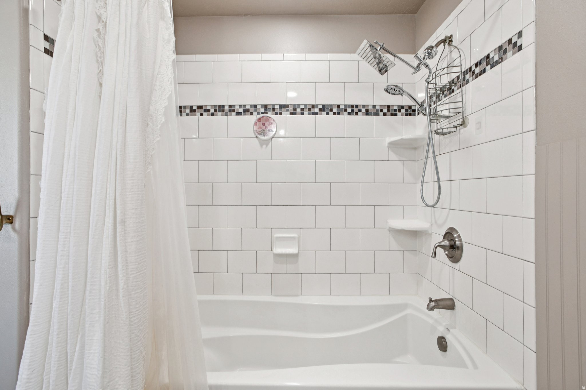 NORTH LAKE - Residential