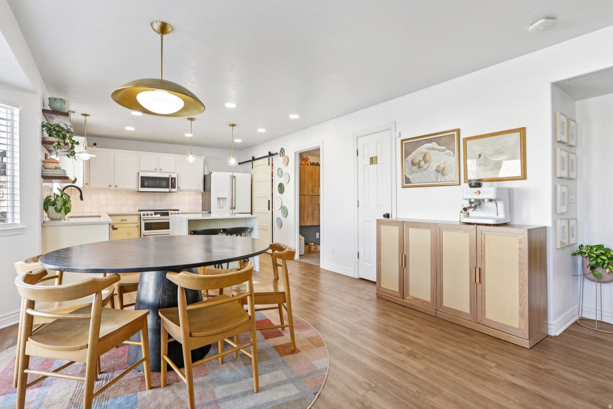 NORTH LAKE - Residential