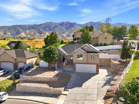 Tiny photo for 752 N 1475 E, Layton, UT 84040 (MLS # 2185012)