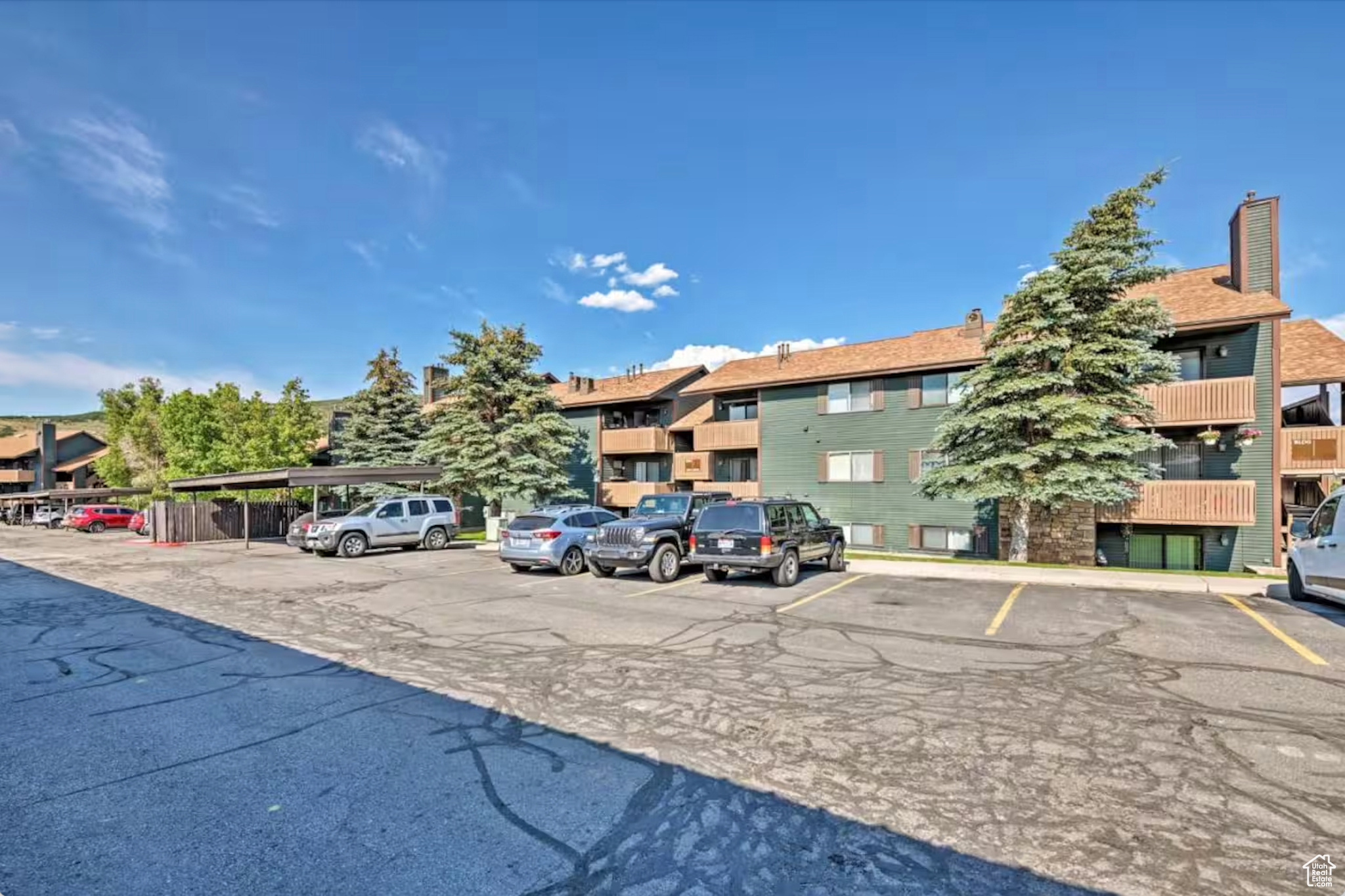 POWDERWOOD - Residential
