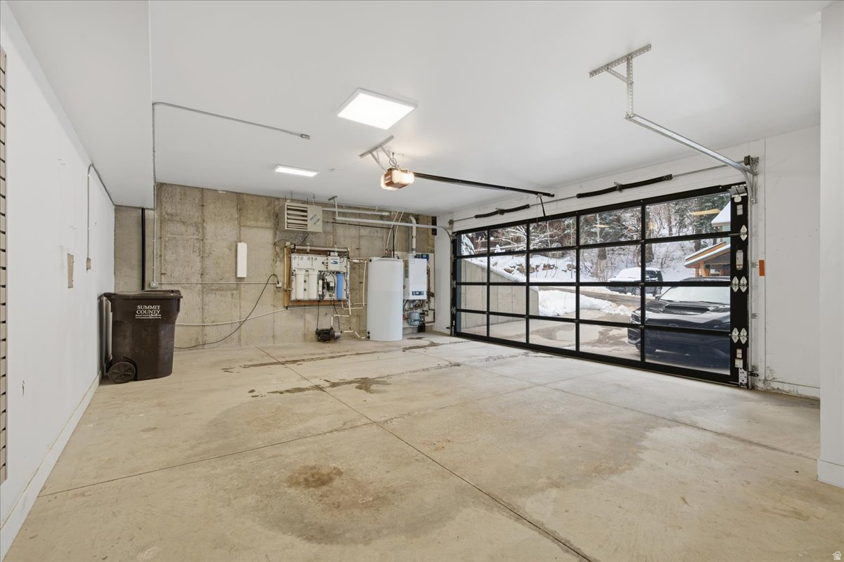 SUMMIT PARK - Residential