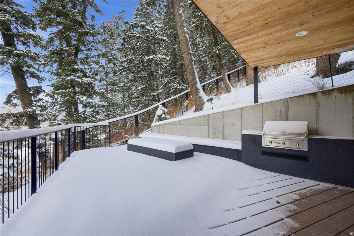 SUMMIT PARK - Residential