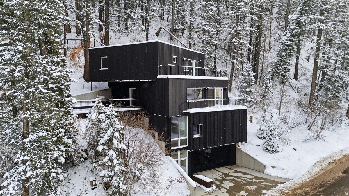 SUMMIT PARK - Residential