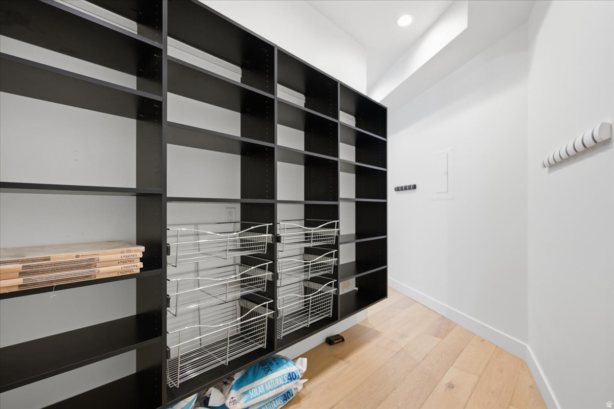 SUMMIT PARK - Residential