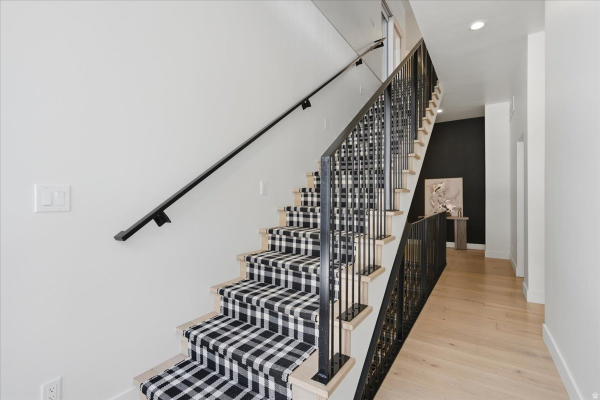 SUMMIT PARK - Residential