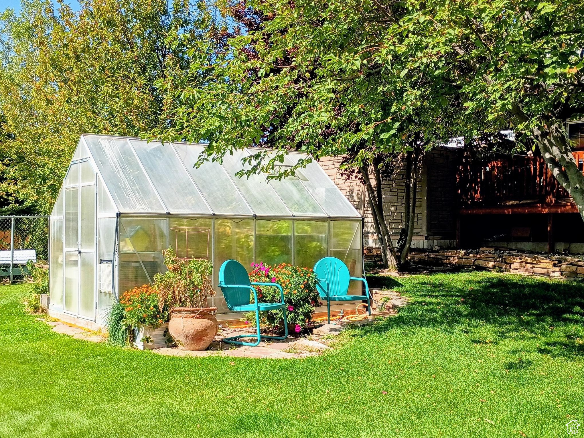 HILLCREST - Residential