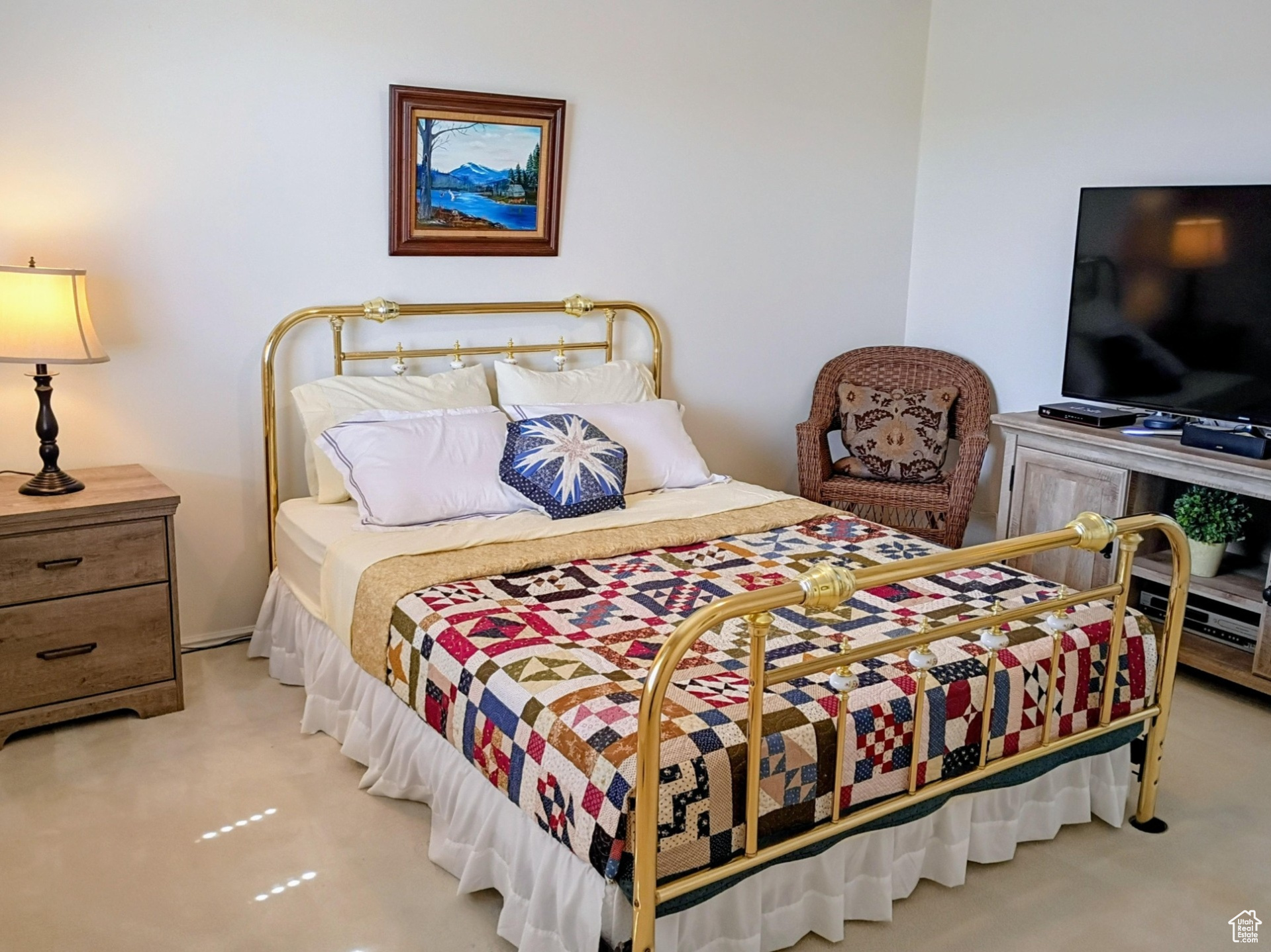 HILLCREST - Residential