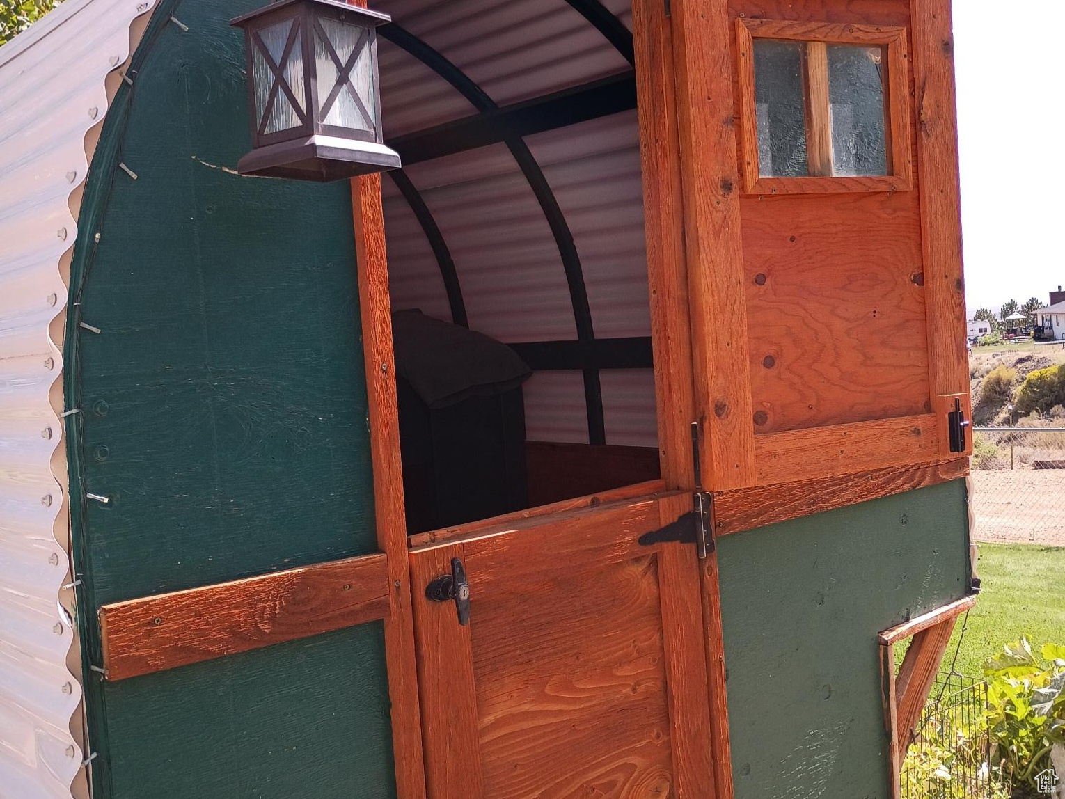 HILLCREST - Residential