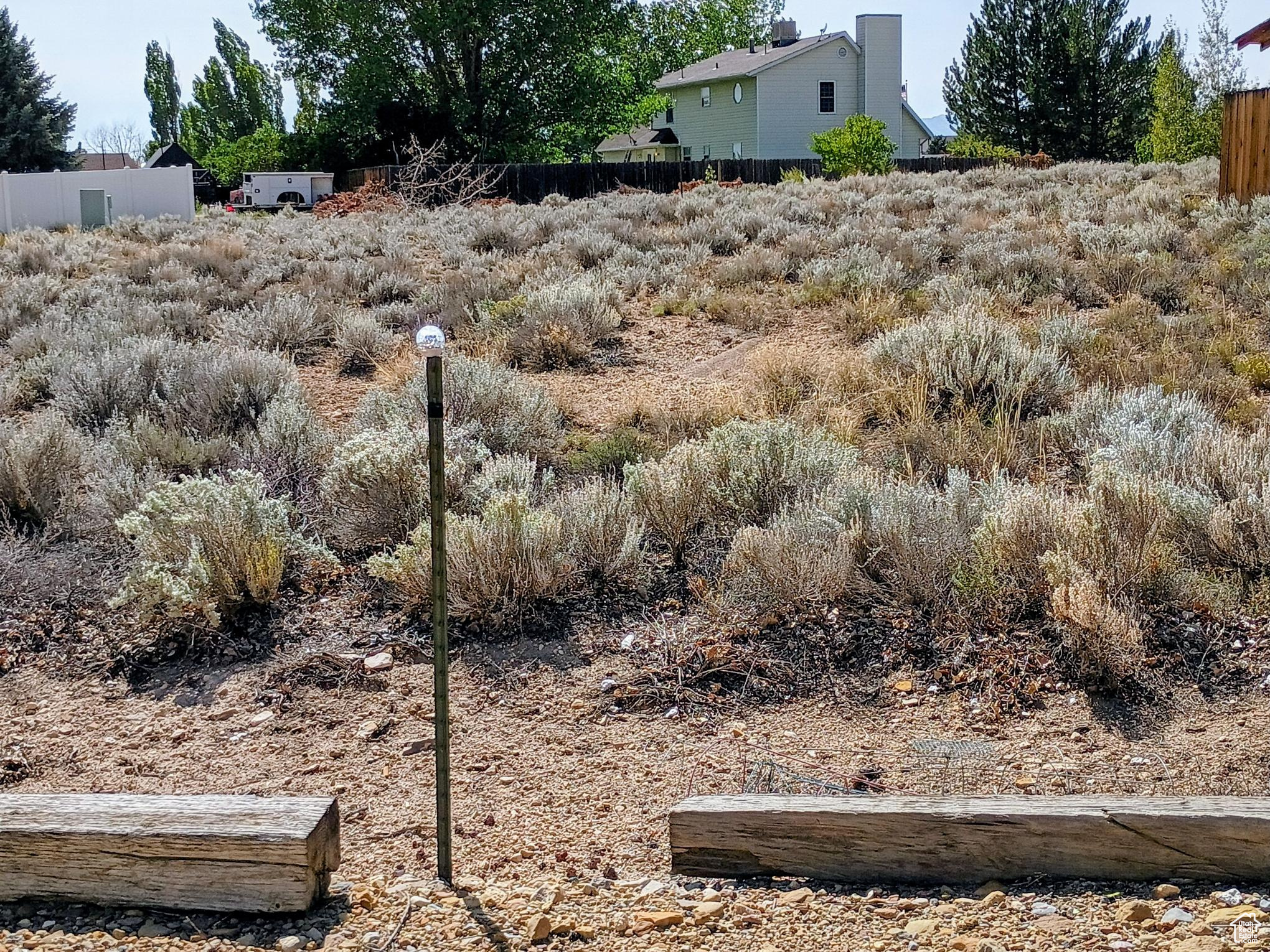 HILLCREST - Residential