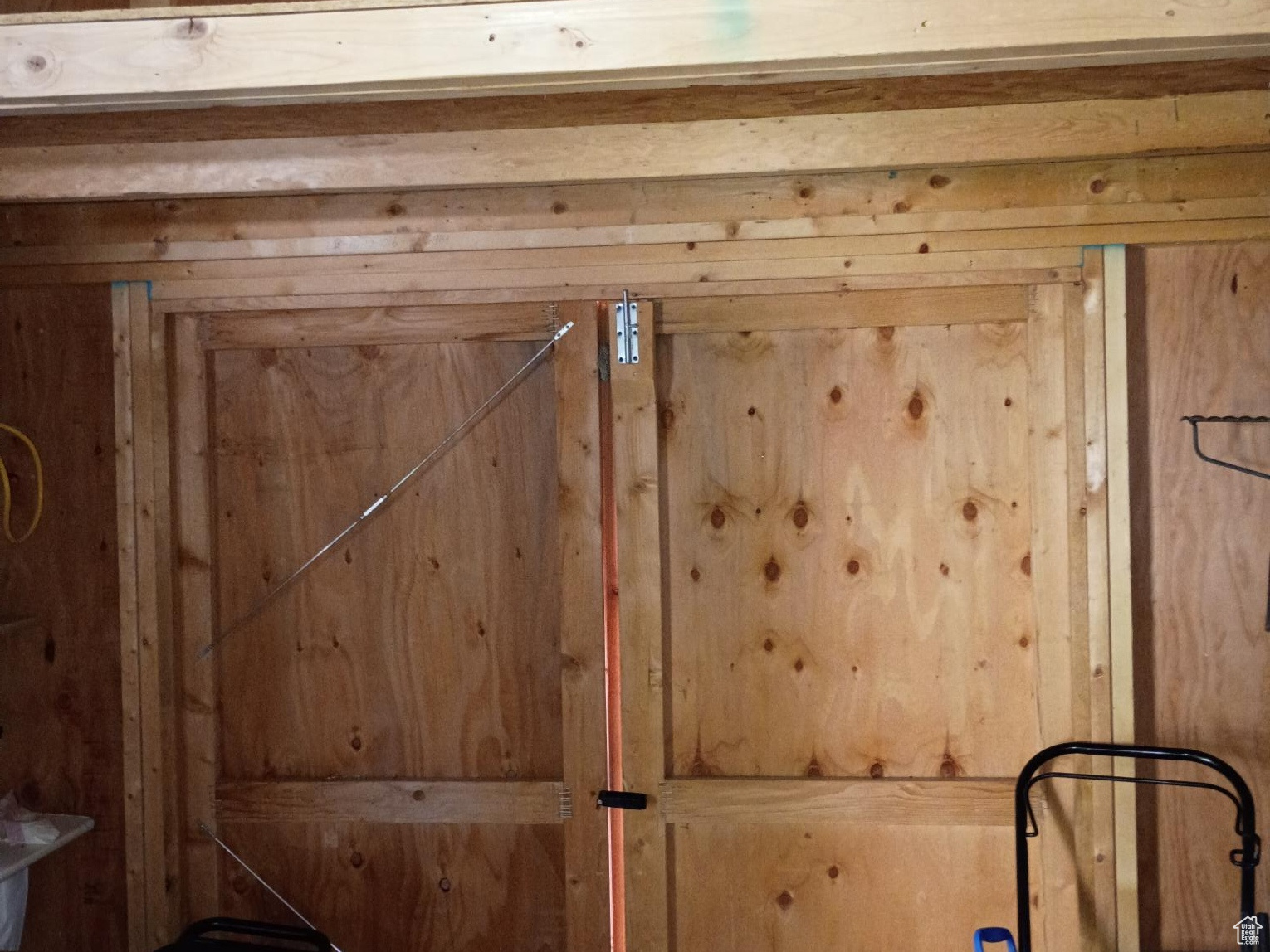 HILLCREST - Residential