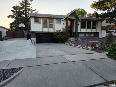 Photo of 7450 S 2340 E, Cottonwood Heights, UT 84121 (MLS # 2116352)