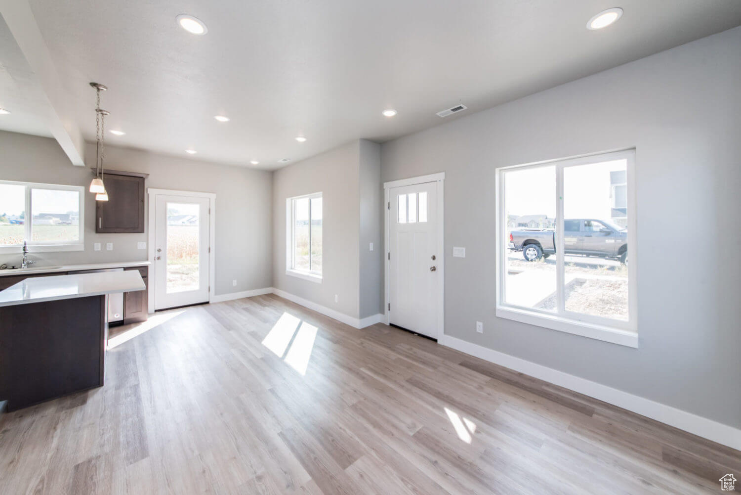 SPRING CREEK - Residential