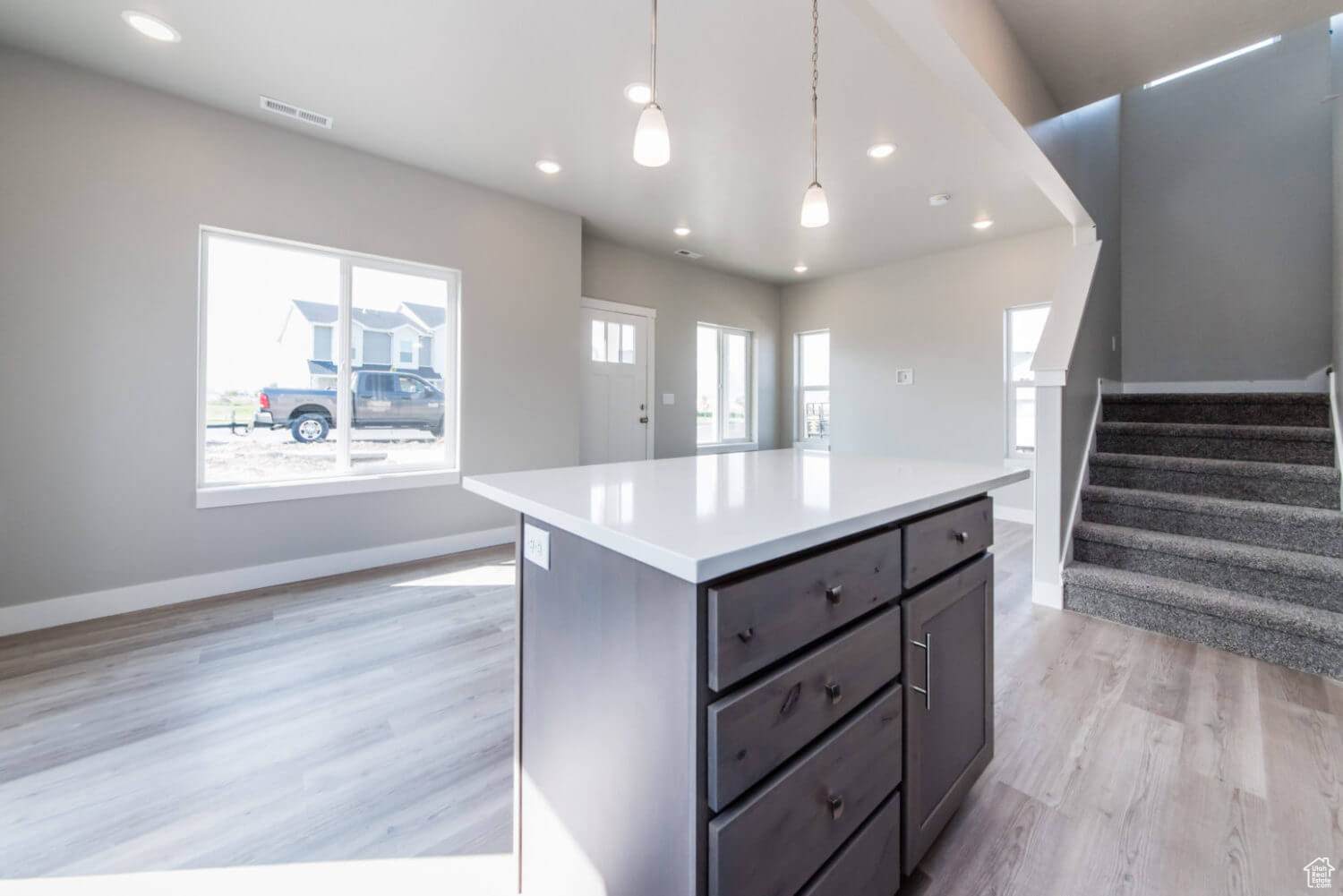 SPRING CREEK - Residential