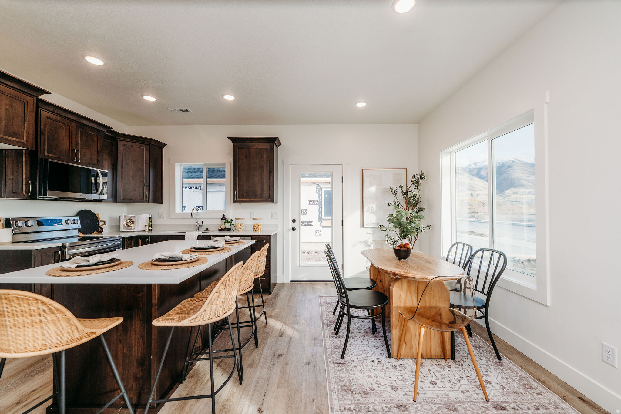 SPRING CREEK - Residential