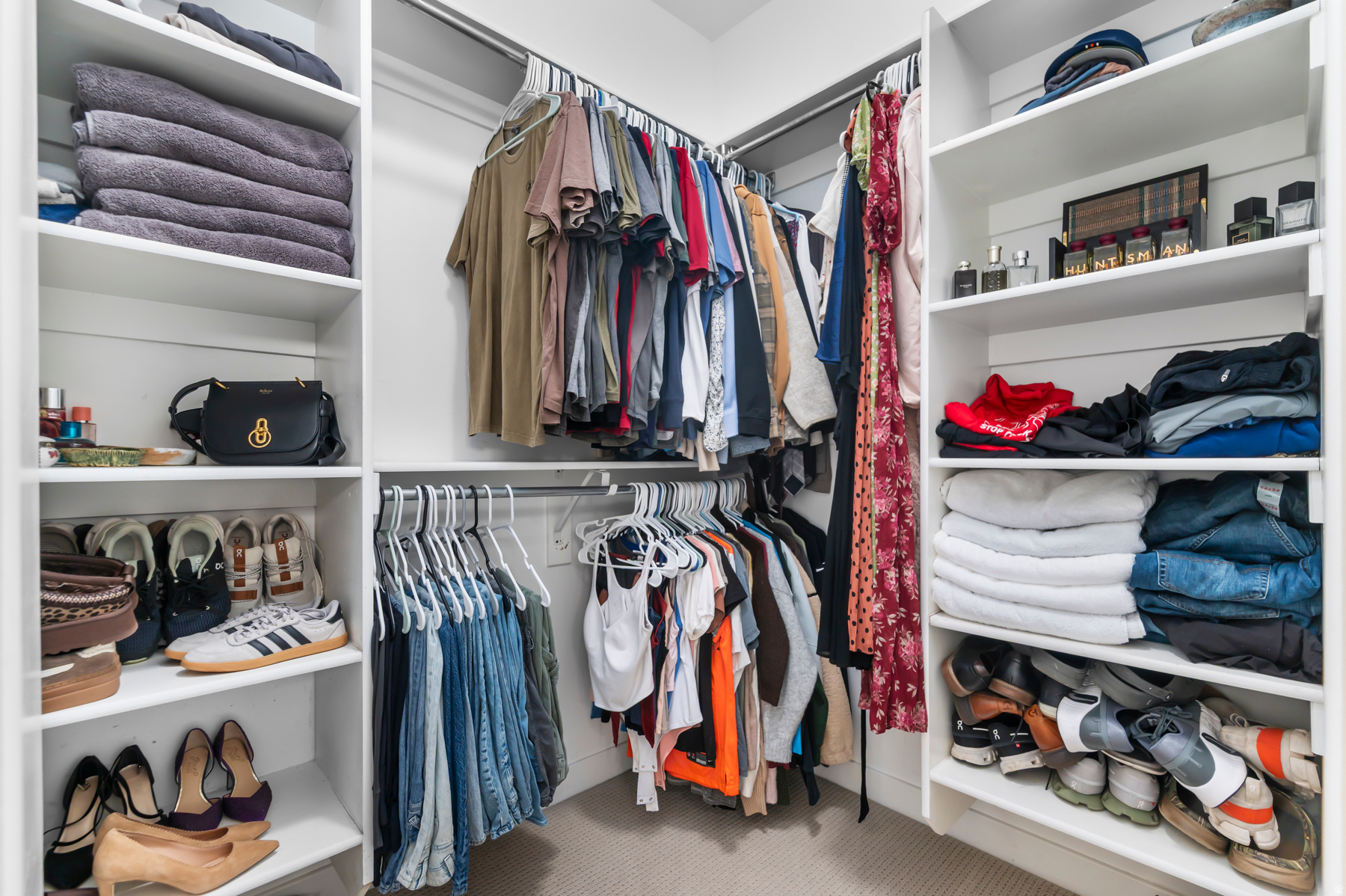 EVERGREEN FARMS - Residential