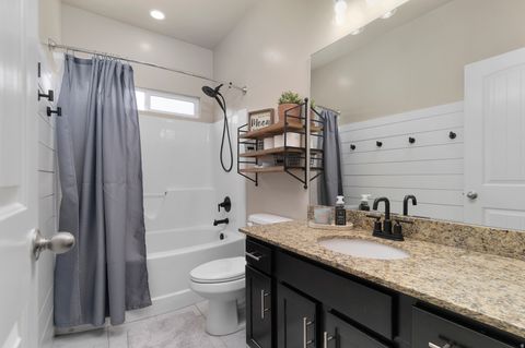 Tiny photo for 621 S SUGAR PINE DR, Layton, UT 84041 (MLS # 2133706)