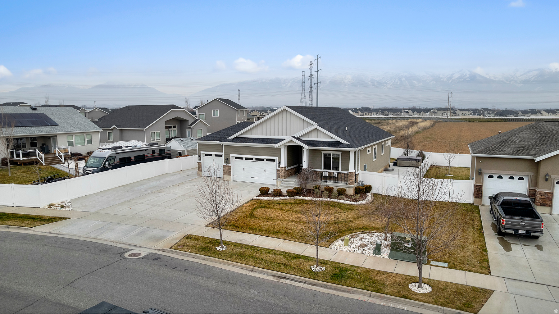 EVERGREEN FARMS - Residential