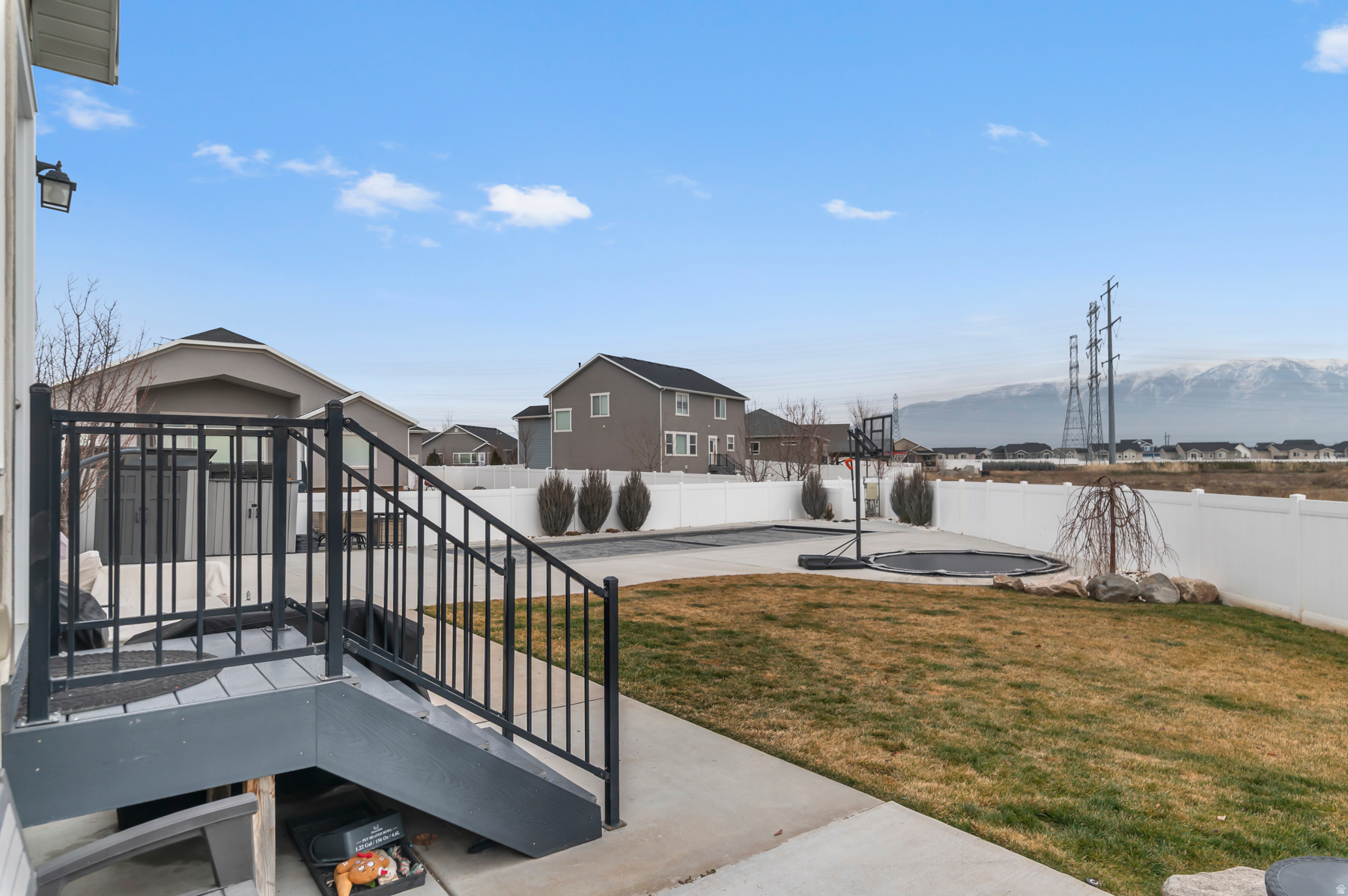 EVERGREEN FARMS - Residential