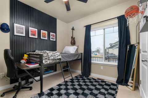 Tiny photo for 621 S SUGAR PINE DR, Layton, UT 84041 (MLS # 2133706)