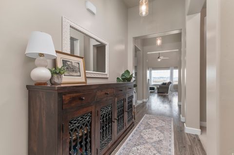 Tiny photo for 621 S SUGAR PINE DR, Layton, UT 84041 (MLS # 2133706)