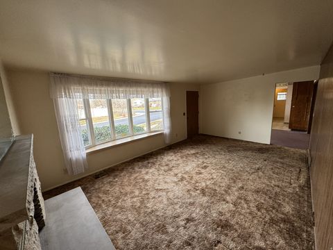 Tiny photo for 1098 E LORI WAY S, Murray, UT 84117 (MLS # 2128778)