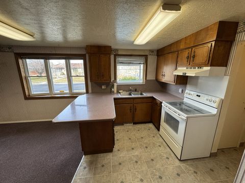 Tiny photo for 1098 E LORI WAY S, Murray, UT 84117 (MLS # 2128778)