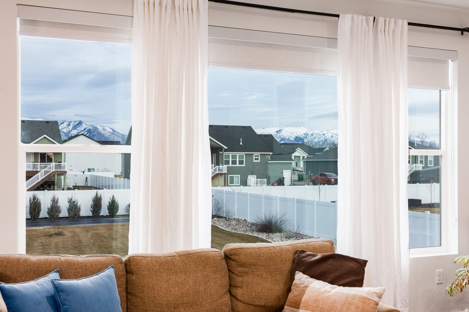 SILVER SADDLE - Residential