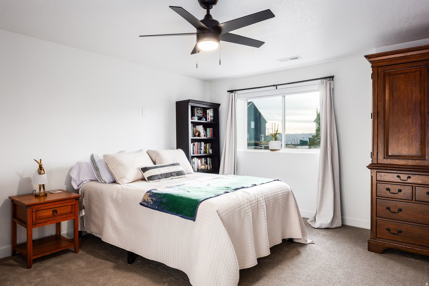 SILVER SADDLE - Residential