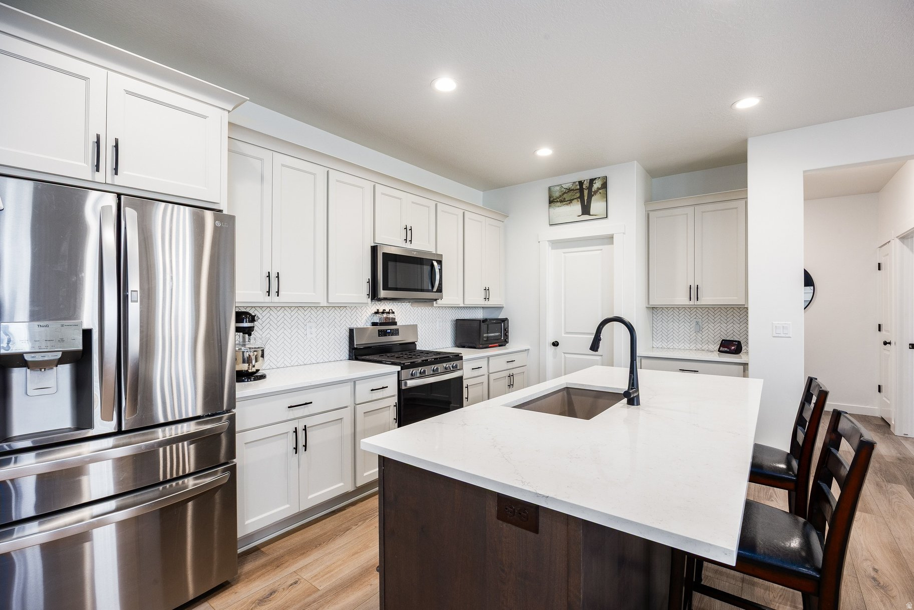 SILVER SADDLE - Residential