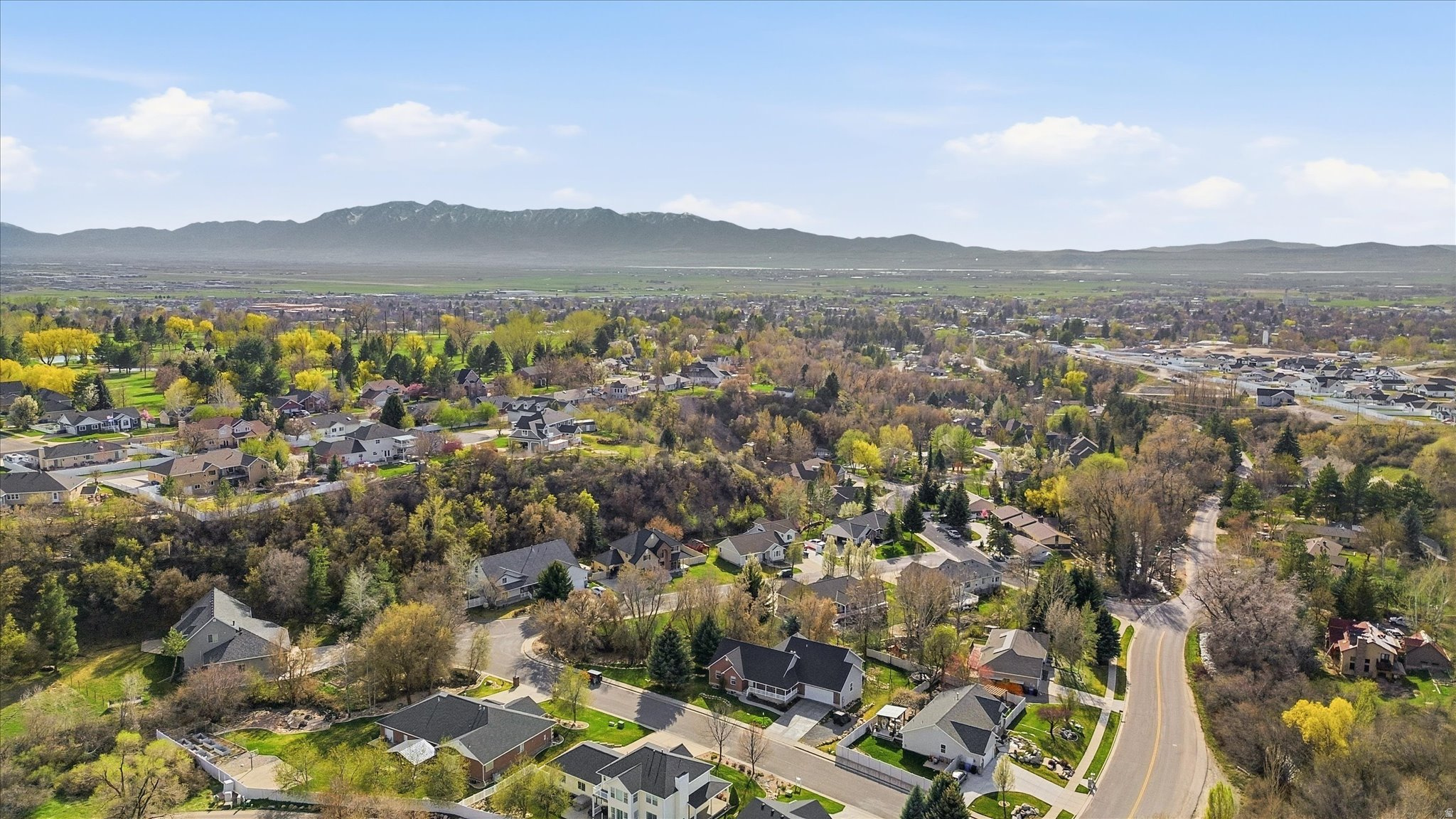 THREE CREEKS ESTATES - Residential