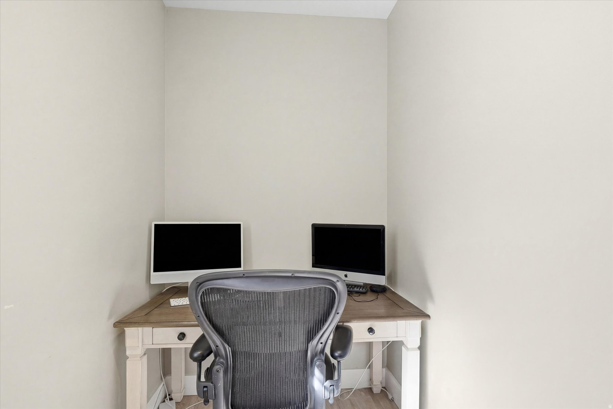 THREE CREEKS ESTATES - Residential