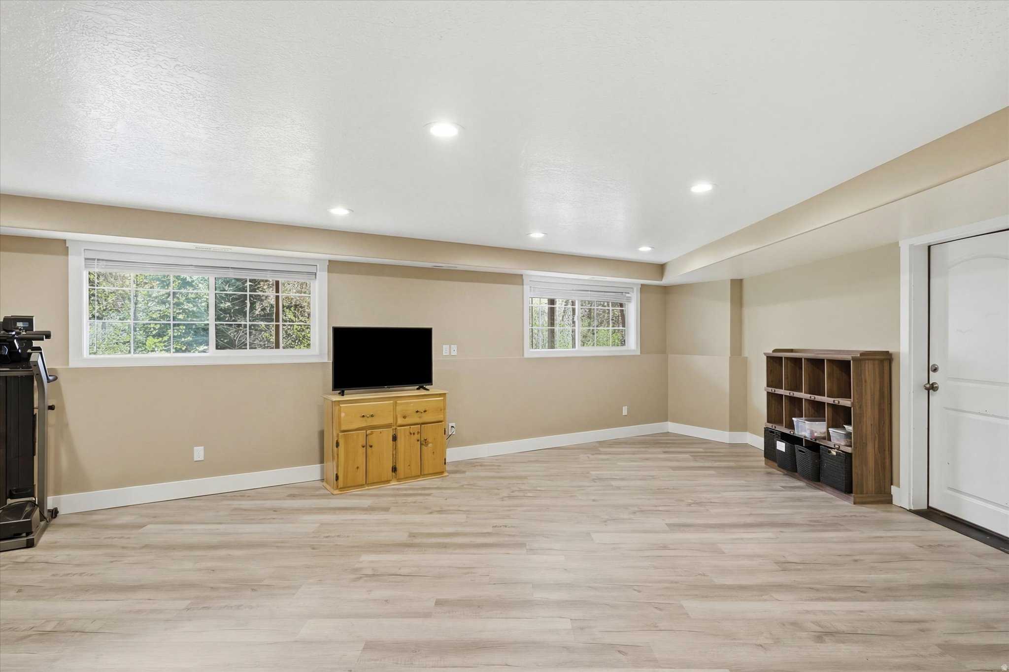 THREE CREEKS ESTATES - Residential