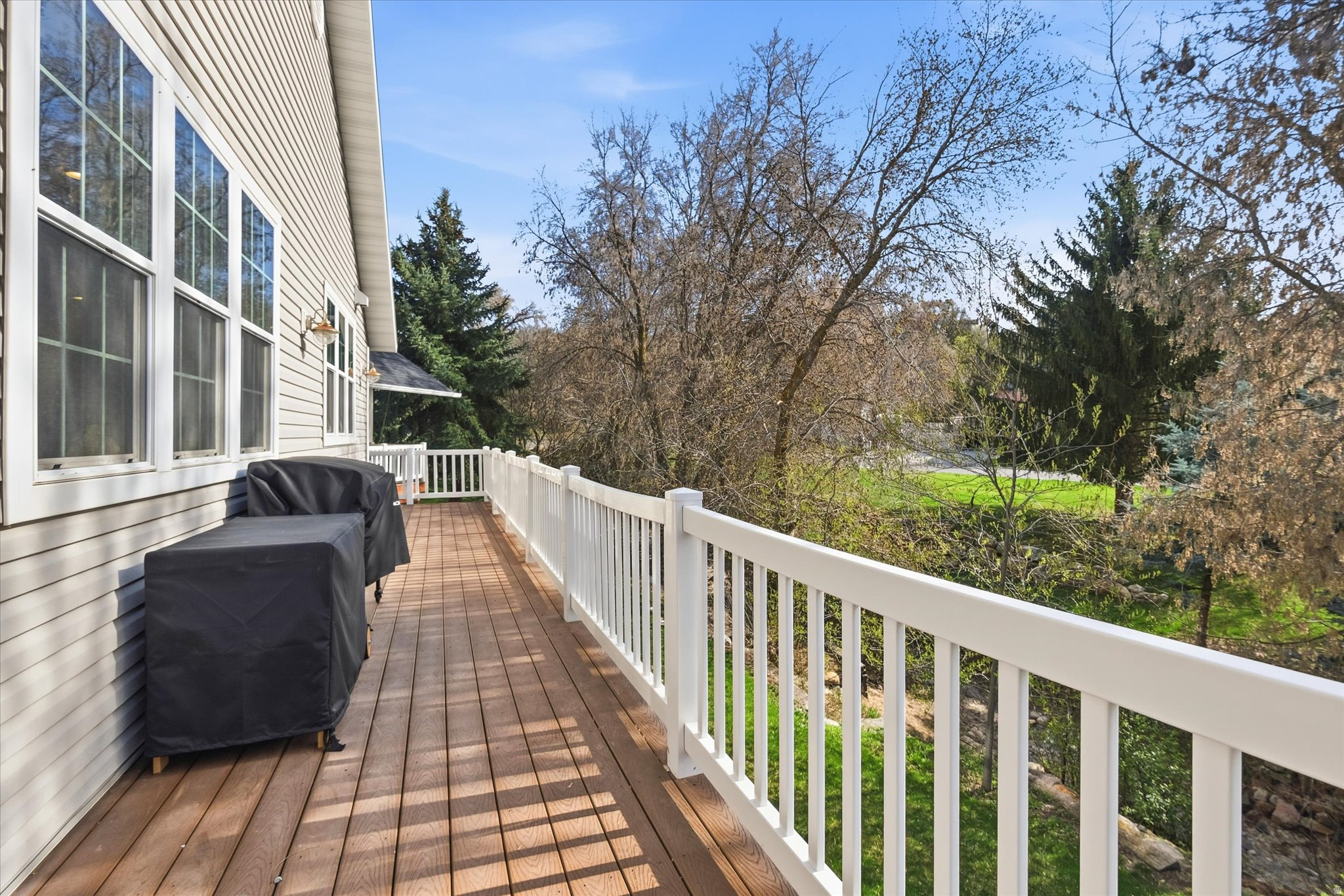 THREE CREEKS ESTATES - Residential