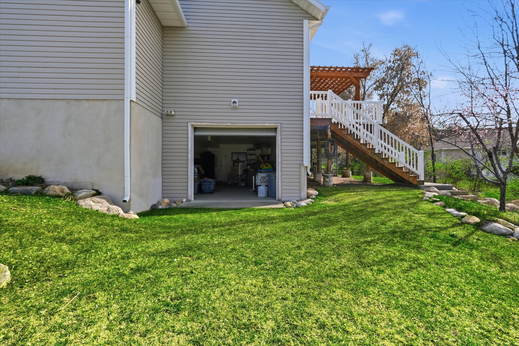 THREE CREEKS ESTATES - Residential