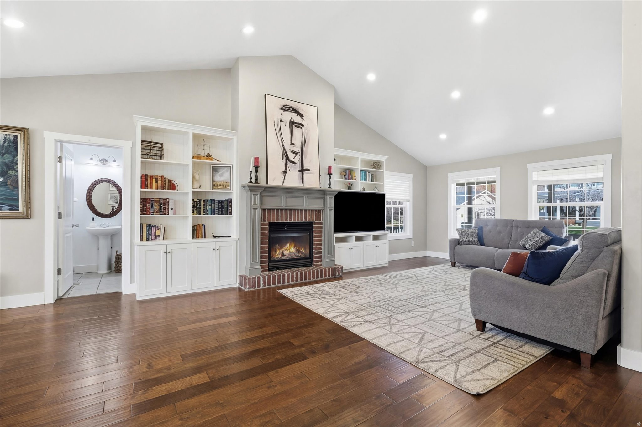 THREE CREEKS ESTATES - Residential