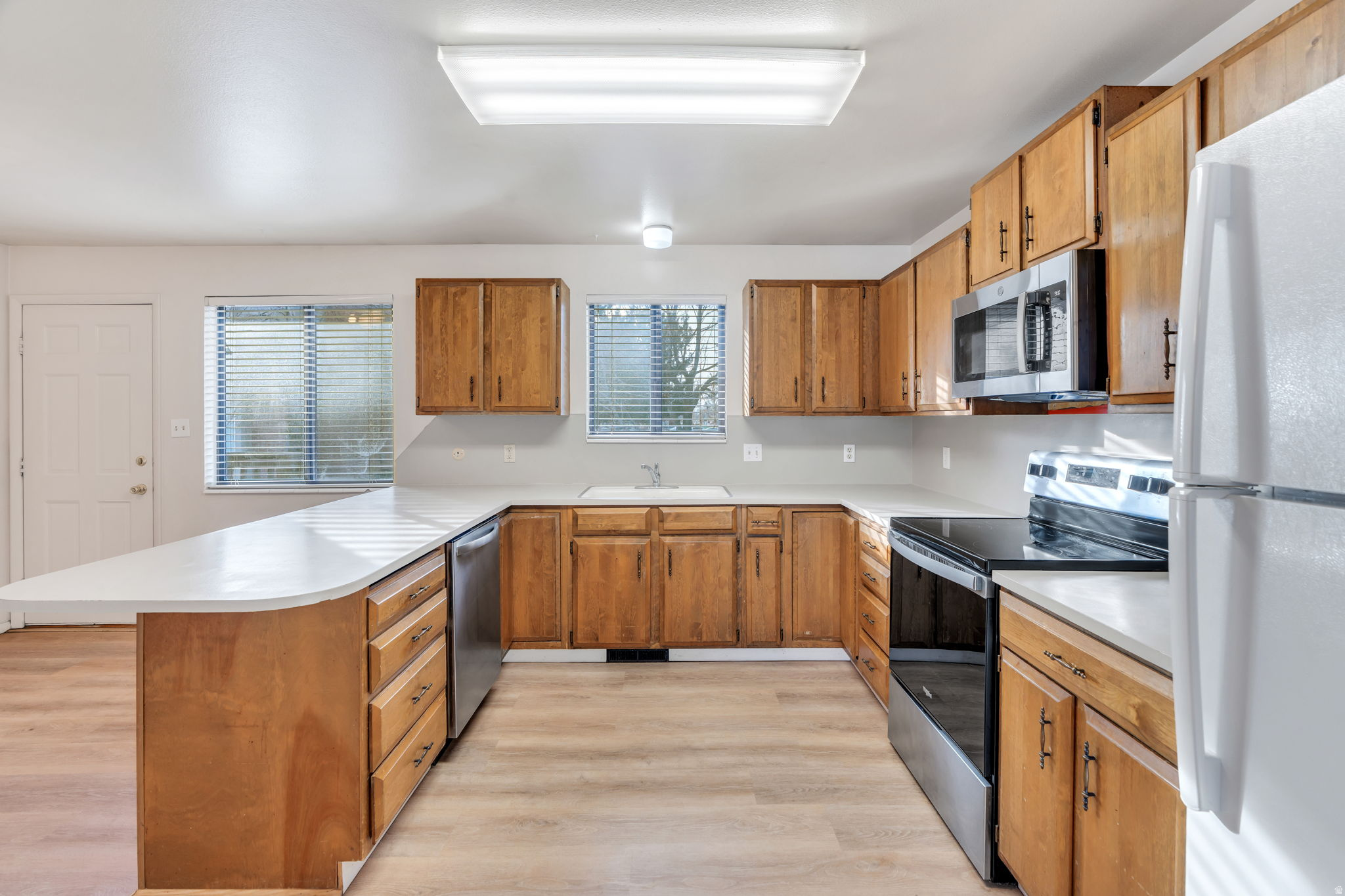 CENTRAL ESTATES - Residential